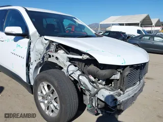2019 Chevrolet Traverse LT Cloth with VIN 1GNERGKW7KJ203638, listed as a IAAI auction lot 41852018 with 98,677 mi miles. Bid and sale history available at carsss.com. Image 6.