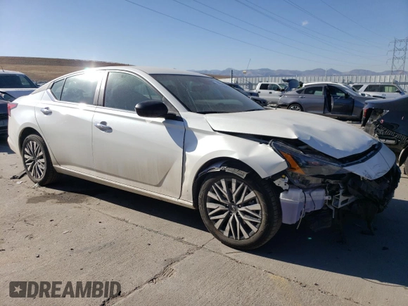 2024 Nissan Altima 2.5 SV with VIN 1N4BL4DW9RN351680, listed as a Copart auction lot 44054515 with 19,820 mi miles and Salvage Title. Bid and sale history available at carsss.com. Image 4.
