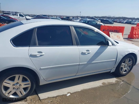 2015 Chevrolet Impala Limited LT with VIN 2G1WB5E31F1138656, listed as a IAAI auction lot 41565620 with NaN miles. Bid and sale history available at carsss.com. Image 13.