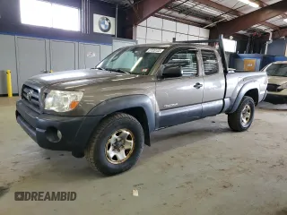 2009 Toyota Tacoma z VIN 5TEUU42N79Z664203, wystawiony jako Copart lot #57039105 z przebiegiem 261 806 mil mil oraz Czysty tytuł • Clean title. Historia ofert i sprzedaży dostępna na DreamBid. Obrazek 1.