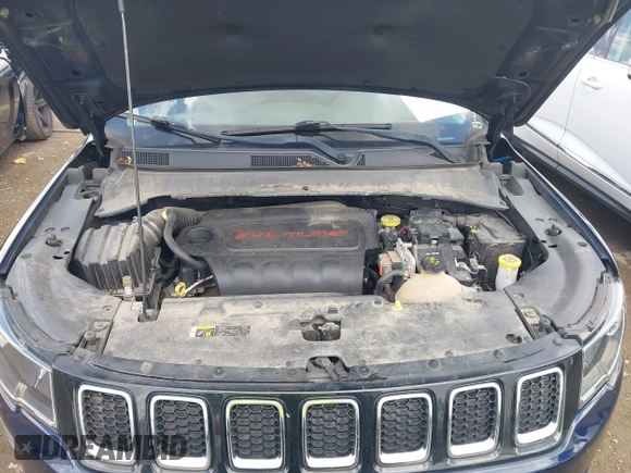 2018 Jeep Compass Latitude z VIN 3C4NJDBB5JT456685, wystawiony jako IAAI lot #42356294 z przebiegiem 130 130 mil mil oraz . Historia ofert i sprzedaży dostępna na DreamBid. Obrazek 10.