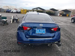 2023 Nissan Altima 2.5 SR with VIN 1N4BL4CW0PN300941, listed as a IAAI auction lot 41128094 with 24,654 mi miles. Bid and sale history available at carsss.com. Image 17.