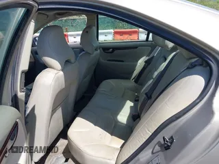 2003 Volvo S60 2.4L with VIN YV1RS61T332276236, listed as a IAAI auction lot 41850321 with 92,685 mi miles. Bid and sale history available at carsss.com. Image 8.