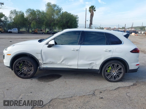 2016 Porsche Cayenne S E-Hybrid with VIN WP1AE2A25GLA58503, listed as a IAAI auction lot 41815568 with 140,635 mi miles and . Bid and sale history available at DreamBid. Image 14.