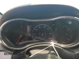 2016 Jeep Grand Cherokee Laredo z VIN 1C4RJFAG4GC435678, wystawiony jako Copart lot #59166955 z przebiegiem 93 331 mil mil oraz Szkoda całkowita • Salvage title. Historia ofert i sprzedaży dostępna na DreamBid. Obrazek 9.
