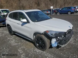 2020 BMW X1 xDrive28i with VIN WBXJG9C00L5P60455, listed as a Copart auction lot 52353875 with 77,709 mi miles and Salvage Title. Bid and sale history available at carsss.com. Image 4.
