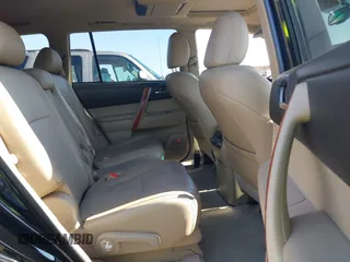 2010 Toyota Highlander Limited with VIN 5TDYK3EH9AS020291, listed as a IAAI auction lot 42643743 with 140,046 mi miles and . Bid and sale history available at DreamBid. Image 8.