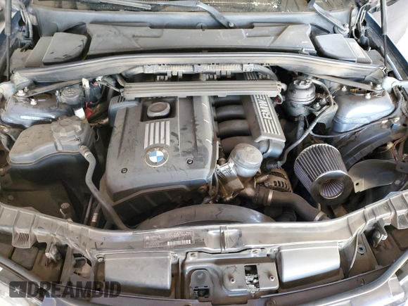 2011 BMW 1 Series 128i with VIN WBAUL7C53BVM81003, listed as a Copart auction lot 43986665 with Not provided miles and Salvage title. Bid and sale history available at DreamBid. Image 12.