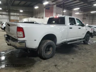 2019 Ram 3500 Tradesman z VIN 3C63RRGL4KG645912, wystawiony jako Copart lot #47485455 z przebiegiem 173 084 mil mil oraz Szkoda całkowita • Salvage title. Historia ofert i sprzedaży dostępna na DreamBid. Obrazek 3.