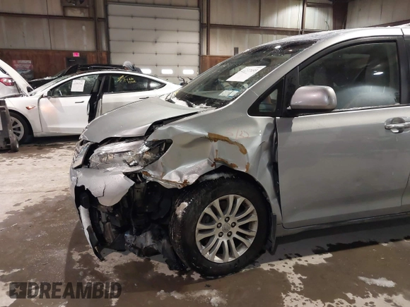 2017 Toyota Sienna XLE Auto Access Seat with VIN 5TDYZ3DC8HS769921, listed as a IAAI auction lot 41237055 with 152,509 mi miles and . Bid and sale history available at DreamBid. Image 6.