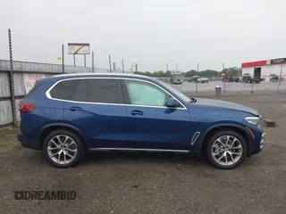 2020 BMW X5 xDrive40i z VIN 5UXCR6C08L9C37774, wystawiony jako IAAI lot #42202870 z przebiegiem 23 918 mil mil oraz . Historia ofert i sprzedaży dostępna na DreamBid. Obrazek 14.