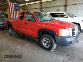 2005 Dodge Dakota ST with VIN 1D7HW22K95S236742, listed as a Copart auction lot 54056535 with 90,638 mi miles and Salvage title. Bid and sale history available at DreamBid. Image 4.