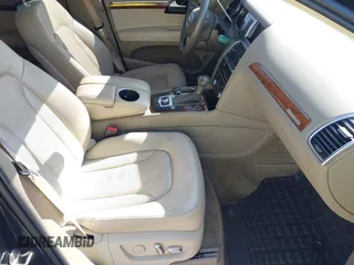 2013 Audi Q7 3.0T S line Prestige with VIN WA1DGAFE3DD007684, listed as a IAAI auction lot 41874449 with 159,713 mi miles. Bid and sale history available at carsss.com. Image 5.