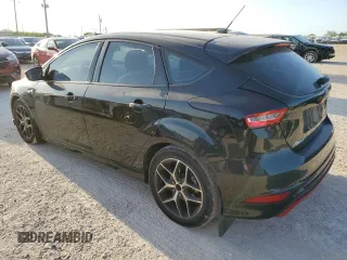 2015 Ford Focus SE with VIN 1FADP3K27FL314500, listed as a Copart auction lot 52727255 with 92,540 mi miles and Clean Title. Bid and sale history available at carsss.com. Image 2.