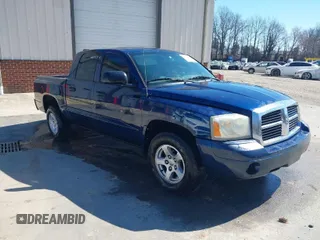 2006 Dodge Dakota SLT with VIN 1D7HE48N76S702816, listed as a IAAI auction lot 41685793 with 192,271 mi miles. Bid and sale history available at carsss.com. Image 1.