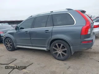 2007 Volvo XC90 V8 with VIN YV4CZ852471365438, listed as a IAAI auction lot 41448132 with 246,077 mi miles. Bid and sale history available at carsss.com. Image 14.