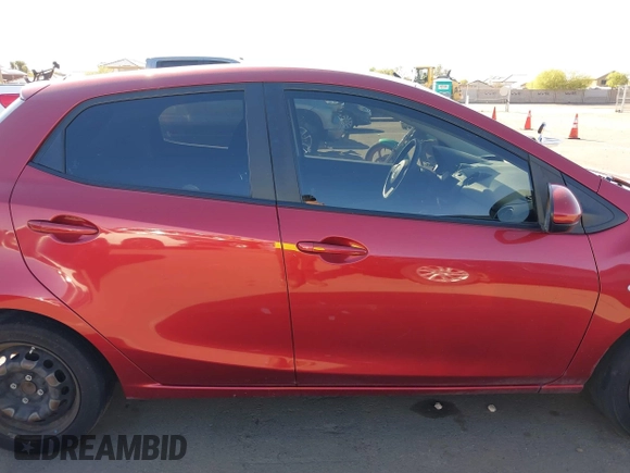 2014 Mazda 2 Sport with VIN JM1DE1KZ5E0172309, listed as a IAAI auction lot 41811709 with 111,622 mi miles. Bid and sale history available at carsss.com. Image 14.