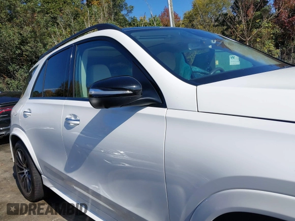 2020 Mercedes-Benz GLE 450 with VIN 4JGFB5KB9LA100253, listed as a IAAI auction lot 40705917 with 50,956 mi miles and . Bid and sale history available at DreamBid. Image 13.