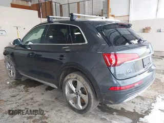 2021 Audi Q5 Prestige with VIN WA1CAAFY2M2007209, listed as a IAAI auction lot 41549634 with 41,677 mi miles. Bid and sale history available at carsss.com. Image 3.