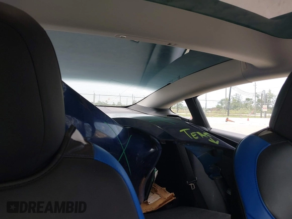 2022 Tesla Model 3 Long Range z VIN 5YJ3E1EB2NF246443, wystawiony jako IAAI lot #42179219 z przebiegiem Nie podano mil oraz . Historia ofert i sprzedaży dostępna na DreamBid. Obrazek 8.