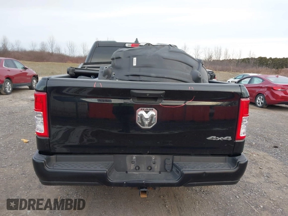 2019 Ram 1500 Tradesman с VIN 1C6SRFCT6KN743475, выставлен на аукционе IAAI как лот 41015557 с пробегом 77 435 миль миль и . История ставок и продаж доступна на DreamBid. Изображение 17.