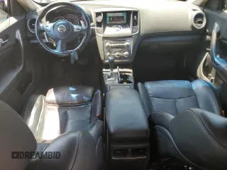 2010 Nissan Maxima SV z VIN 1N4AA5AP1AC803464, wystawiony jako Copart lot #59193065 z przebiegiem 163 755 mil mil oraz Czysty tytuł • Clean title. Historia ofert i sprzedaży dostępna na DreamBid. Obrazek 8.