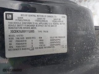 2009 Chevrolet Silverado 1500 LT with VIN 2GCEK29J991112885, listed as a IAAI auction lot 41632179 with 180,557 mi miles. Bid and sale history available at carsss.com. Image 9.