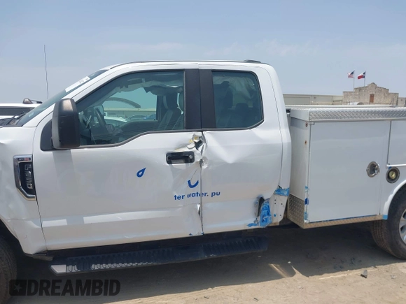 2021 Ford F-250 XL with VIN 1FD7X2B64MED10776, listed as a IAAI auction lot 42320422 with 70,139 mi miles and . Bid and sale history available at DreamBid. Image 14.