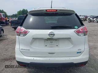 2014 Nissan Rogue S z VIN 5N1AT2MT5EC790814, wystawiony jako IAAI lot #42251174 z przebiegiem 176 340 mil mil oraz . Historia ofert i sprzedaży dostępna na DreamBid. Obrazek 16.