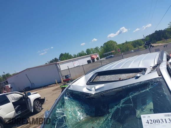 2016 Chevrolet Tahoe LT z VIN 1GNSCBKC0GR249415, wystawiony jako IAAI lot #42003130 z przebiegiem 130 706 mil mil oraz . Historia ofert i sprzedaży dostępna na DreamBid. Obrazek 6.