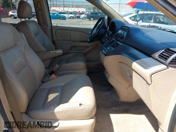 2006 Honda Odyssey EX-L with VIN 5FNRL38646B044795, listed as a IAAI auction lot 42102422 with 213,194 mi miles and . Bid and sale history available at carsss.com. Image 5.