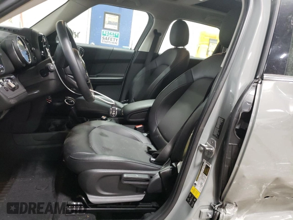 2018 MINI Countryman Cooper with VIN WMZYV5C3XJ3E02778, listed as a Copart auction lot 87367744 with 22,752 mi miles and Salvage Title. Bid and sale history available at carsss.com. Image 7.