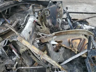 1997 Pontiac Firebird Trans Am z VIN 2G2FV32P4V2210845, wystawiony jako Copart lot #53998015 z przebiegiem Nie podano mil oraz Szkoda całkowita • Salvage title. Historia ofert i sprzedaży dostępna na DreamBid. Obrazek 10.