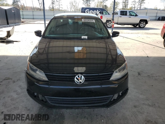 2012 Volkswagen Jetta Sedan SE w/Convenience with VIN 3VWDX7AJ2CM421875, listed as a Copart auction lot 80530324 with 161,372 mi miles and Salvage Title. Bid and sale history available at carsss.com. Image 5.