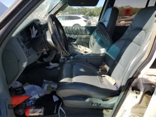 1997 Ford Explorer XLT с VIN 1FMDU32P0VUA26160, выставлен на аукционе Copart как лот 82038484 с пробегом 147 133 миль миль и Списание • Salvage title. История ставок и продаж доступна на DreamBid. Изображение 7.