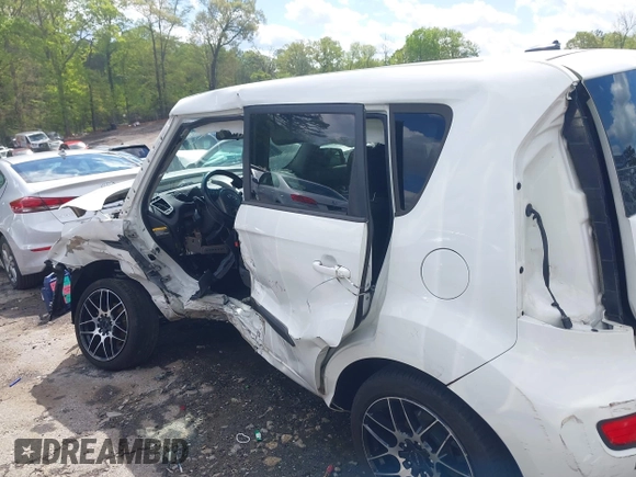 2013 Kia Soul + z VIN KNDJT2A63D7754484, wystawiony jako IAAI lot #42011255 z przebiegiem 219 117 mil mil oraz . Historia ofert i sprzedaży dostępna na DreamBid. Obrazek 15.