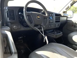 2019 Chevrolet Express Cargo with VIN 1GCWGAFP0K1362956, listed as a Copart auction lot 87134104 with 306,690 mi miles and Salvage title. Bid and sale history available at DreamBid. Image 8.