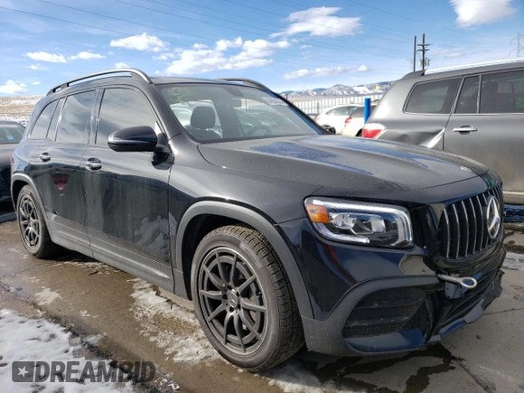 2021 Mercedes-Benz GLB with VIN W1N4M5BB0MW120037, listed as a Copart auction lot 84024314 with 30,392 mi miles and Salvage Title. Bid and sale history available at carsss.com. Image 4.