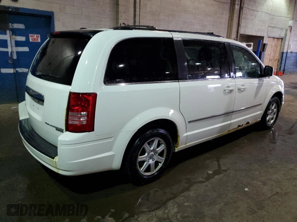 2010 Chrysler Town & Country Touring with VIN 2A4RR5DX7AR501258, listed as a Copart auction lot 51077835 with 199,425 mi miles and Clean Title. Bid and sale history available at carsss.com. Image 3.