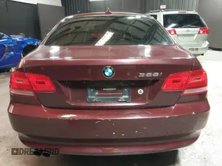 2009 BMW 3 Series 328i xDrive z VIN WBAWC33539PC87767, wystawiony jako IAAI lot #41988576 z przebiegiem 122 842 mil mil oraz . Historia ofert i sprzedaży dostępna na DreamBid. Obrazek 17.