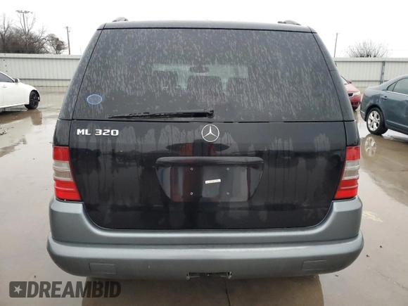 1998 Mercedes-Benz M 320/430/500 z VIN 4JGAB54E3WA038029, wystawiony jako Copart lot #86567584 z przebiegiem Nie podano mil oraz Czysty tytuł • Clean title. Historia ofert i sprzedaży dostępna na DreamBid. Obrazek 6.
