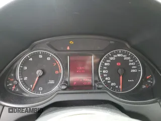 2010 Audi Q5 Premium с VIN WA1LKCFP2AA095583, выставлен на аукционе Copart как лот 62878225 с пробегом 111 397 миль миль и Чистый • Clean title. История ставок и продаж доступна на DreamBid. Изображение 9.