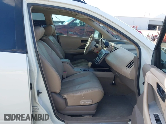 2005 Nissan Murano SL z VIN JN8AZ08T95W324095, wystawiony jako IAAI lot #42210189 z przebiegiem 137 431 mil mil oraz . Historia ofert i sprzedaży dostępna na DreamBid. Obrazek 5.