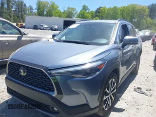 2023 Toyota Corolla Cross XLE z VIN 7MUDAABG7PV049417, wystawiony jako IAAI lot #42037055 z przebiegiem 28 325 mil mil oraz . Historia ofert i sprzedaży dostępna na DreamBid. Obrazek 17.