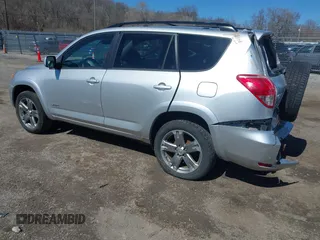 2008 Toyota RAV4 Sport с VIN JTMZK32VX85016863, выставлен на аукционе IAAI как лот 41873217 с пробегом 184 780 миль миль и . История ставок и продаж доступна на DreamBid. Изображение 3.