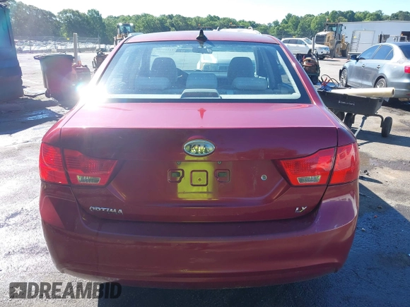 2009 Kia Optima LX z VIN KNAGE228395367017, wystawiony jako IAAI lot #42310556 z przebiegiem 234 760 mil mil oraz . Historia ofert i sprzedaży dostępna na DreamBid. Obrazek 16.