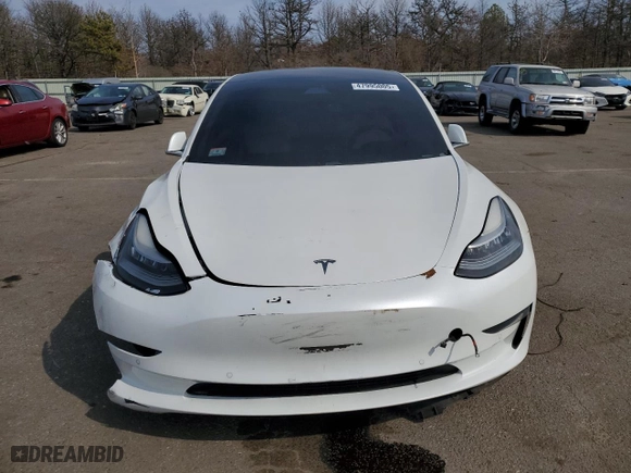 2019 Tesla Model 3 Long Range with VIN 5YJ3E1EB1KF513454, listed as a Copart auction lot 47995005 with 83,713 mi miles and Clean Title. Bid and sale history available at carsss.com. Image 5.