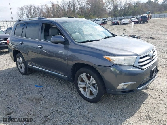 2013 Toyota Highlander Limited with VIN 5TDYK3EH3DS134775, listed as a IAAI auction lot 41785006 with 91,891 mi miles. Bid and sale history available at carsss.com. Image 1.
