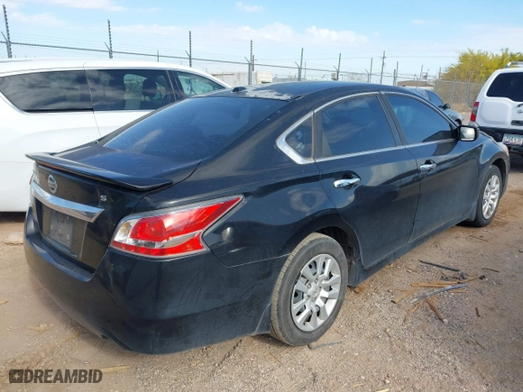 2015 Nissan Altima 2.5 with VIN 1N4AL3AP7FC234030, listed as a IAAI auction lot 41969269 with 127,731 mi miles. Bid and sale history available at carsss.com. Image 4.