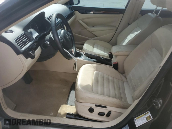 2014 Volkswagen Passat SEL Premium with VIN 1VWCN7A3XEC062797, listed as a Copart auction lot 60290515 with 83,279 mi miles and Salvage title. Bid and sale history available at DreamBid. Image 7.